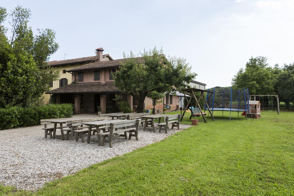 Agriturismo Borg Da Ocjs Medea Eksteriør bilde